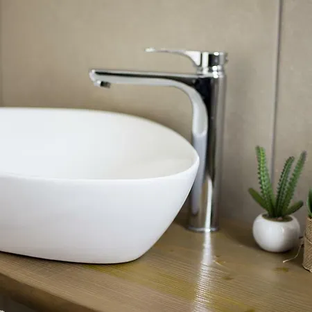 Home Suites Home Pensión 4*