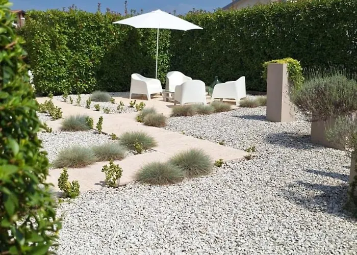 Home Suites Home Penzion 4*