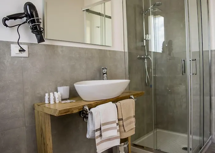 Home Suites Home Salionze