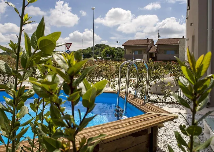 Penzion Home Suites Home 4*