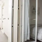 Home Suites Home 4*