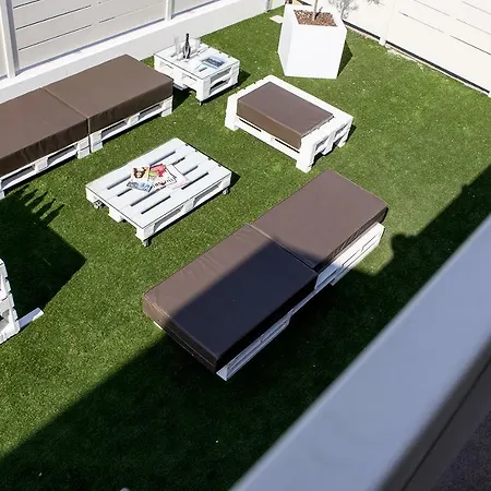 Home Suites Home