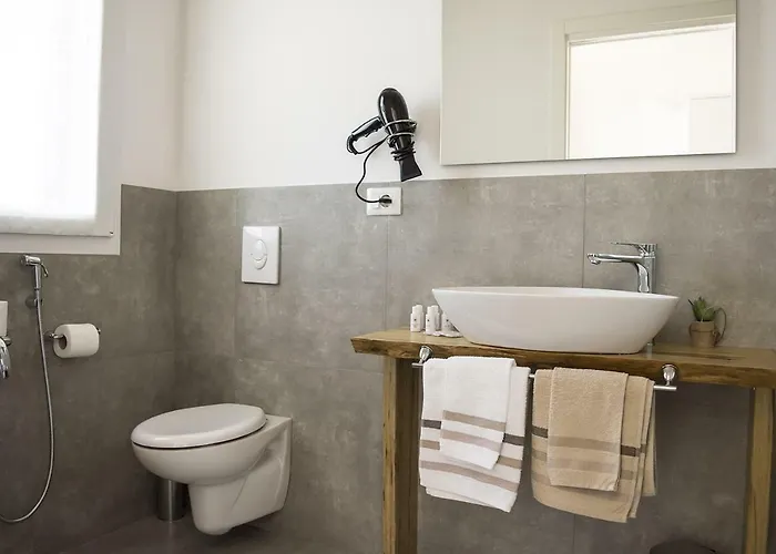 Home Suites Home Salionze