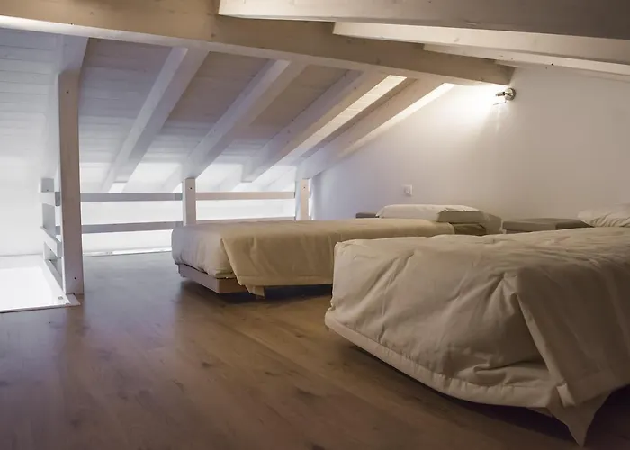 Pensionat Home Suites Home 4*