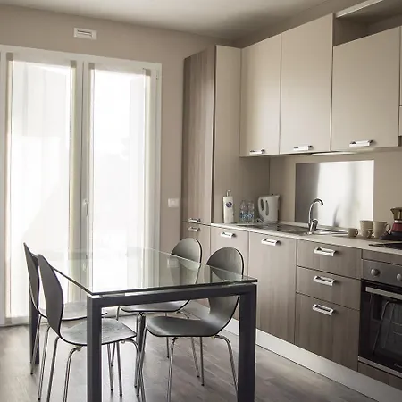 Guest house Home Suites Home