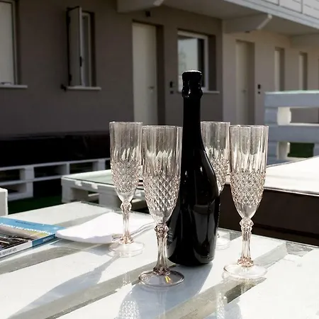 Guest house Home Suites Home