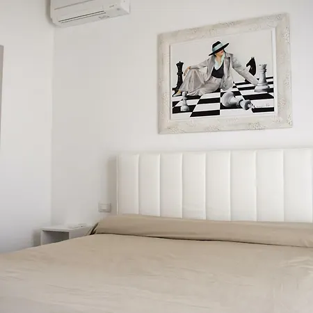 Home Suites Home Πανσιόν Salionze