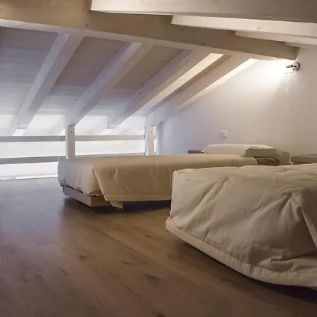 Guest house Home Suites Home 2*
