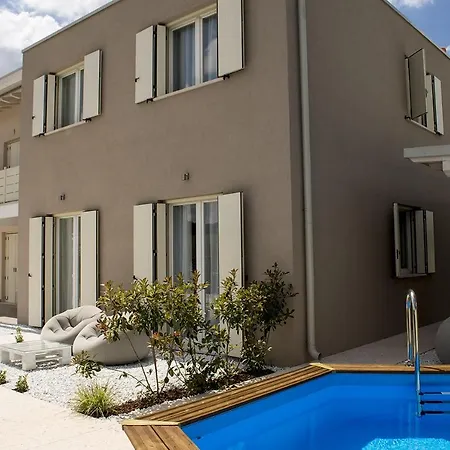 Guest house Home Suites Home
