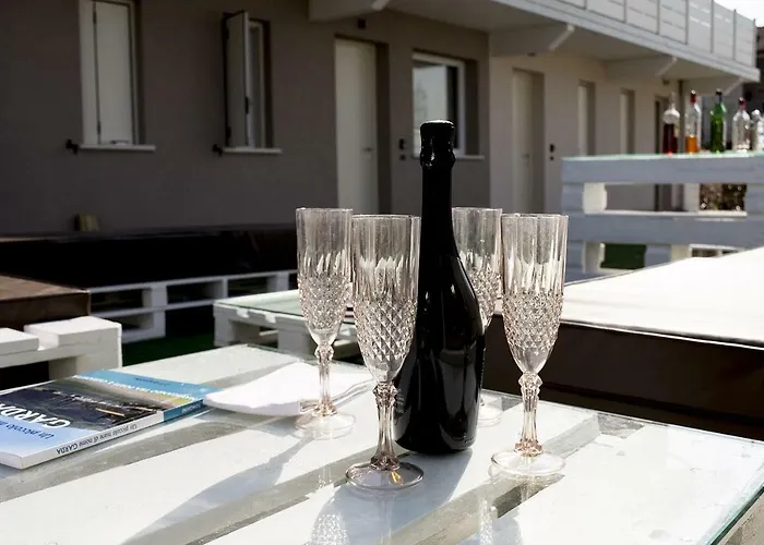 Guest house Home Suites Home