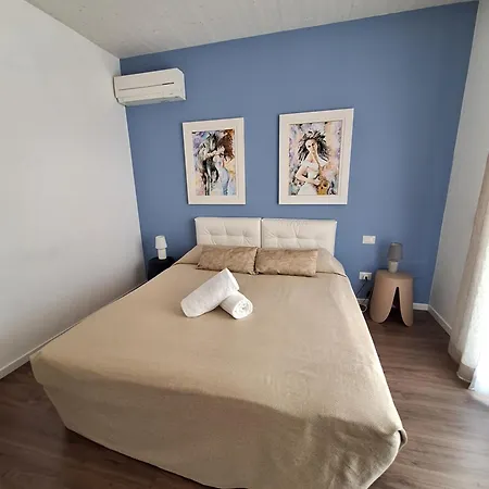 Guest house Home Suites Home